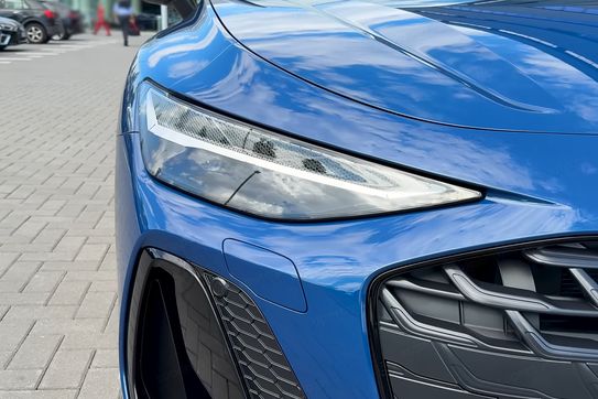 Audi A6 TFSI quattro S line Avant