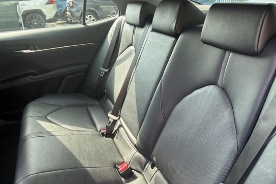 Toyota Camry Executive 2.5 Hybrid  CVT