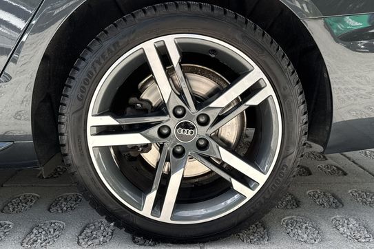 Audi A4 35 TFSI Advanced