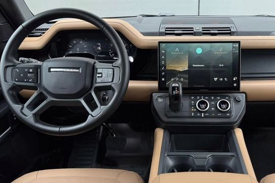 Land Rover Defender 110 5.0 P425 X-Dynamic HSE