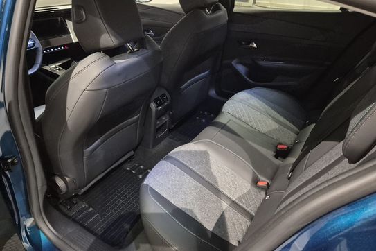 Peugeot 408 PureTech Allure S&S EAT8