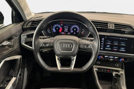 Audi Q3 35 TFSI mHEV S-Line S tronic
