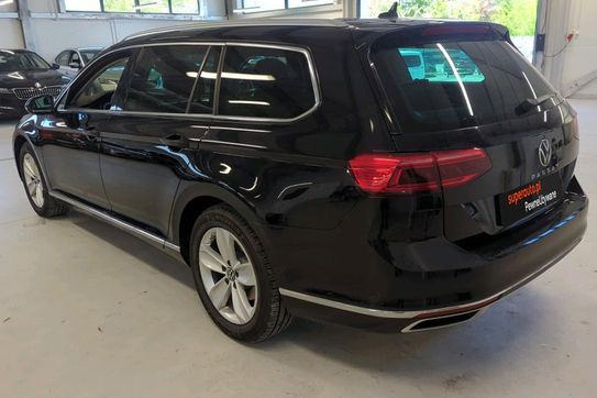 Volkswagen Passat 2.0 TSI Elegance DSG