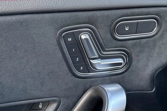 Mercedes CLA 200 AMG Line