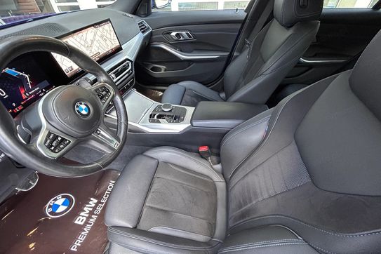BMW Seria 3 320d xDrive M Sport sport-aut