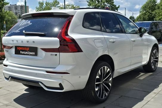 Volvo XC60 B5 B AWD Ultra Dark