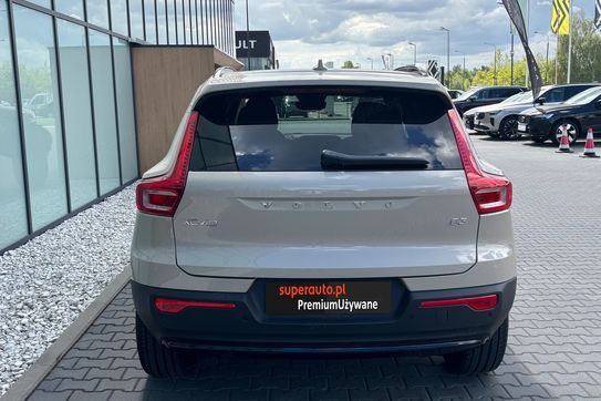 Volvo XC40 B3 Plus Dark