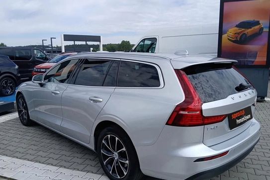 Volvo V60 D3 Momentum Pro