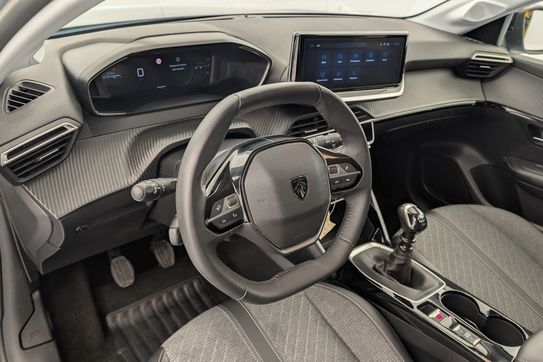 Peugeot 208 ALLURE 1.2 PureTech