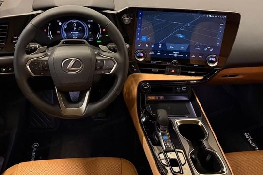 Lexus NX 450h+ Prestige AWD