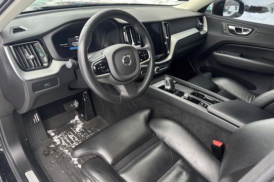 Volvo XC60 B4 B Plus Dark