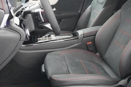 Mercedes CLA 200  AMG Line Shooting Brake