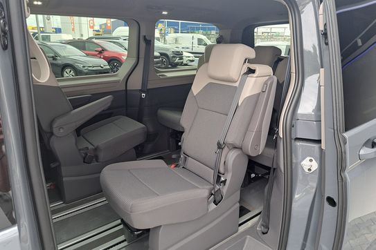 Volkswagen Multivan L2H1 DSG