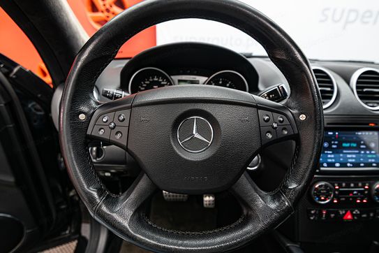 Mercedes ML 63 AMG 4Matic