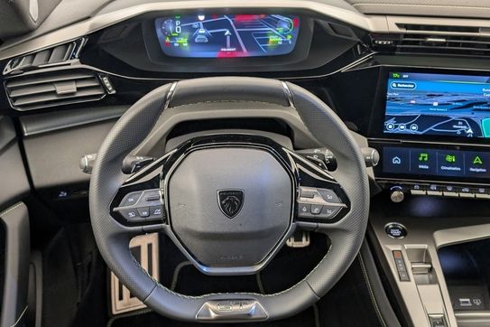 Peugeot 408 GT 1.2 mHEV e-DCS6