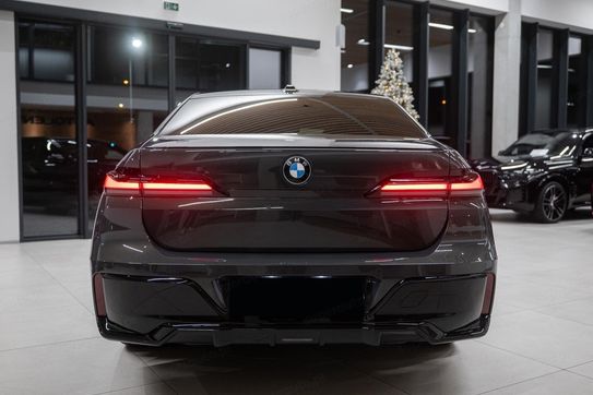 BMW Seria 7 740d xDrive M Sport