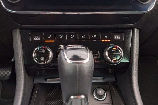 Skoda Superb 1.5 TSI Ambition DSG