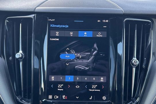 Volvo XC60 B5 B AWD R-Design