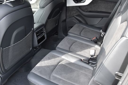 Audi Q7 TDI quattro S Line