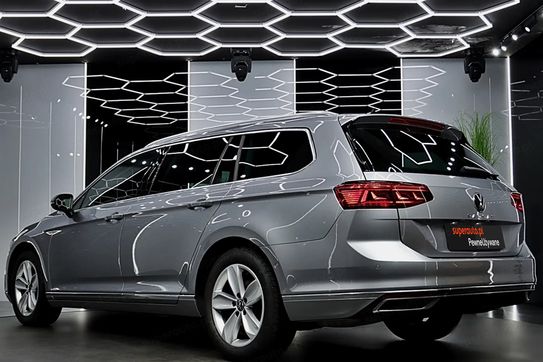 Volkswagen Passat 2.0 TSI Elegance DSG