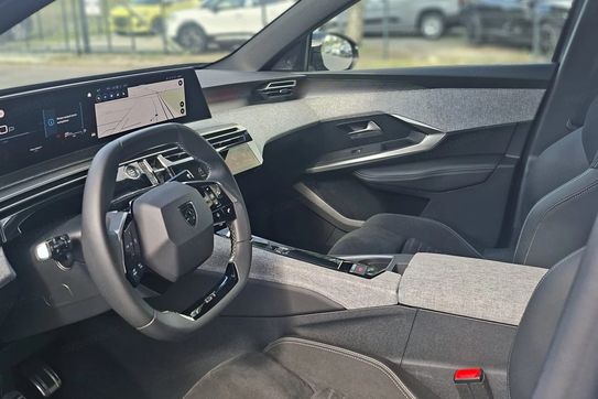 Peugeot 3008 1.2 Puretech Mhev Gt e-DCS6