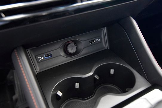 MG HS Exclusive 1.5 AT