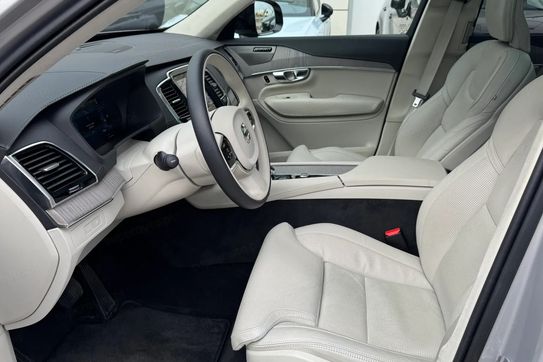 Volvo XC90 T8 AWD Plug-In Hybrid Ultra Dark 7OS