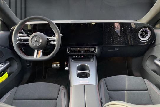 Mercedes CLA 220 4-Matic AMG Line