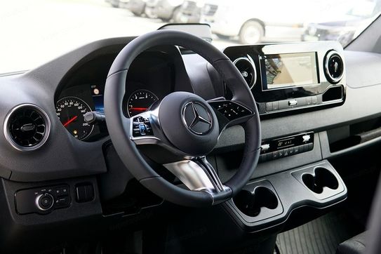 Mercedes Sprinter 319 CDI Extra Long PRO AUT