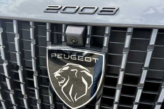 Peugeot 2008 Allure e-DCS 1.2 mHEV