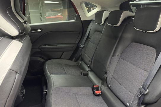 Renault Captur 1.6 E-Tech Plug-In Intens