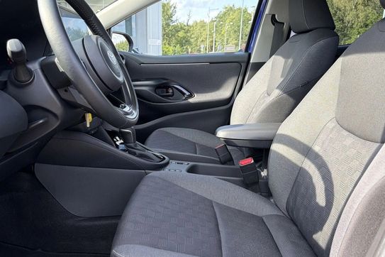 Toyota Yaris Hybrid Style
