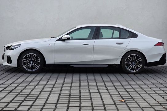 BMW Seria 5 520d xDrive M Sport aut