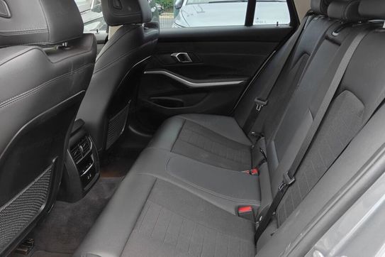 BMW Seria 3 Touring 320d xDrive