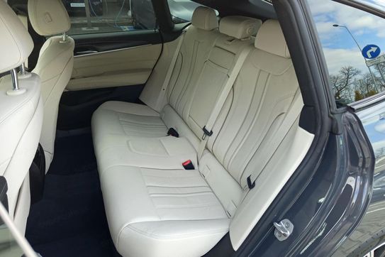 BMW Seria 6 640i mHEV sport-aut