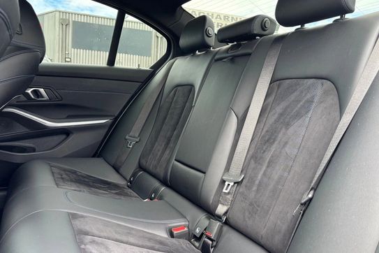 BMW Seria 3 318i M Sport