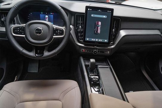 Volvo XC60 B5 AWD Core