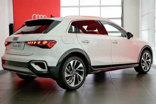 Audi A3 35 TFSI allstreet