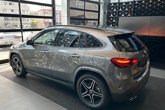 Mercedes GLA 200 AMG Line
