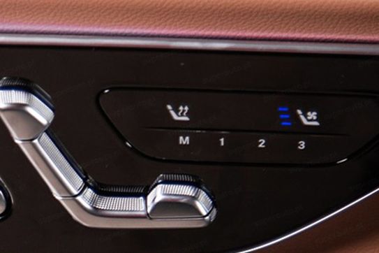 Mercedes Klasa E 220 d  4-Matic AMG
