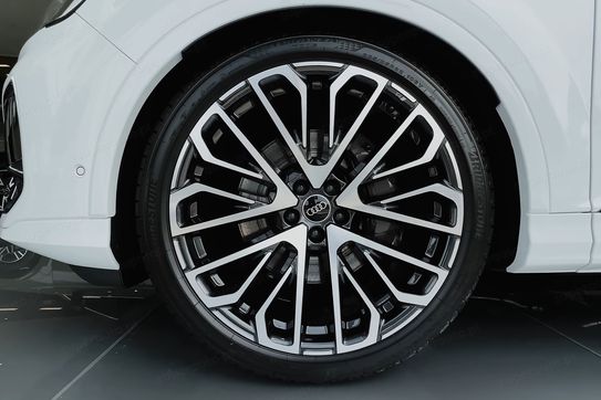 Audi Q7 50 TDI quattro S Line