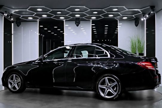 Mercedes E Klasa E 220 d 4-Matic AMG/Avantgarde