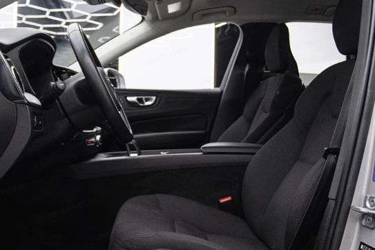 Volvo XC60 B4 B Momentum Pro aut