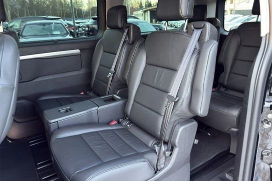 Peugeot Traveller Long L2H1 Business VIP EAT8