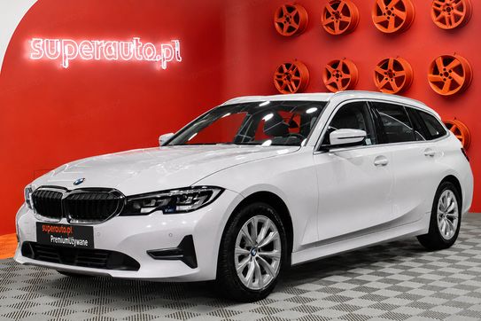 BMW Seria 3 Touring 318i