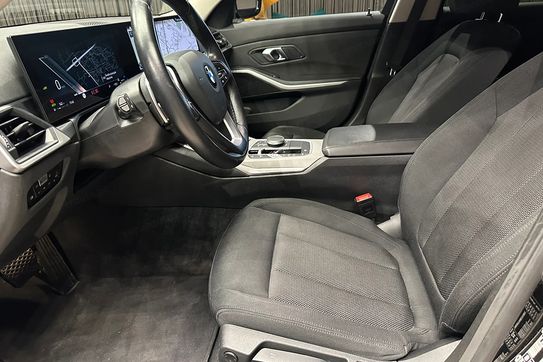 BMW Seria 3 320D Xdrive Mhev