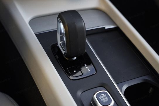 Volvo V60 B4  Plus Dark