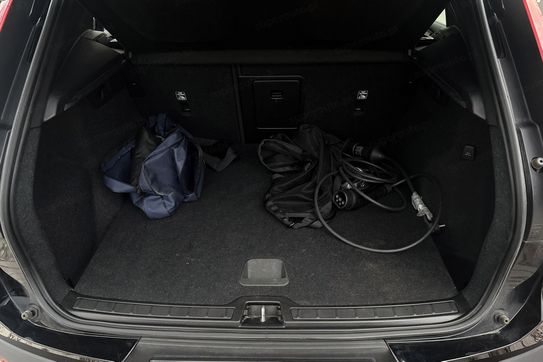 Volvo XC40 T5 Plug-In Hybrid Plus Dark