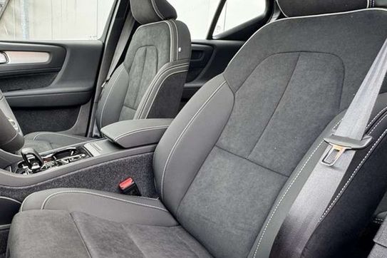 Volvo XC40 B3 Plus Dark