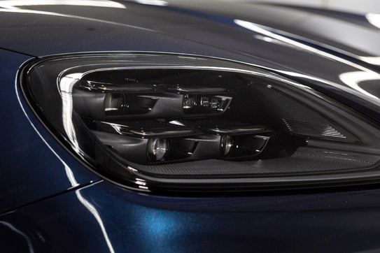 Porsche Cayenne Coupe E-Hybrid  Black Edition